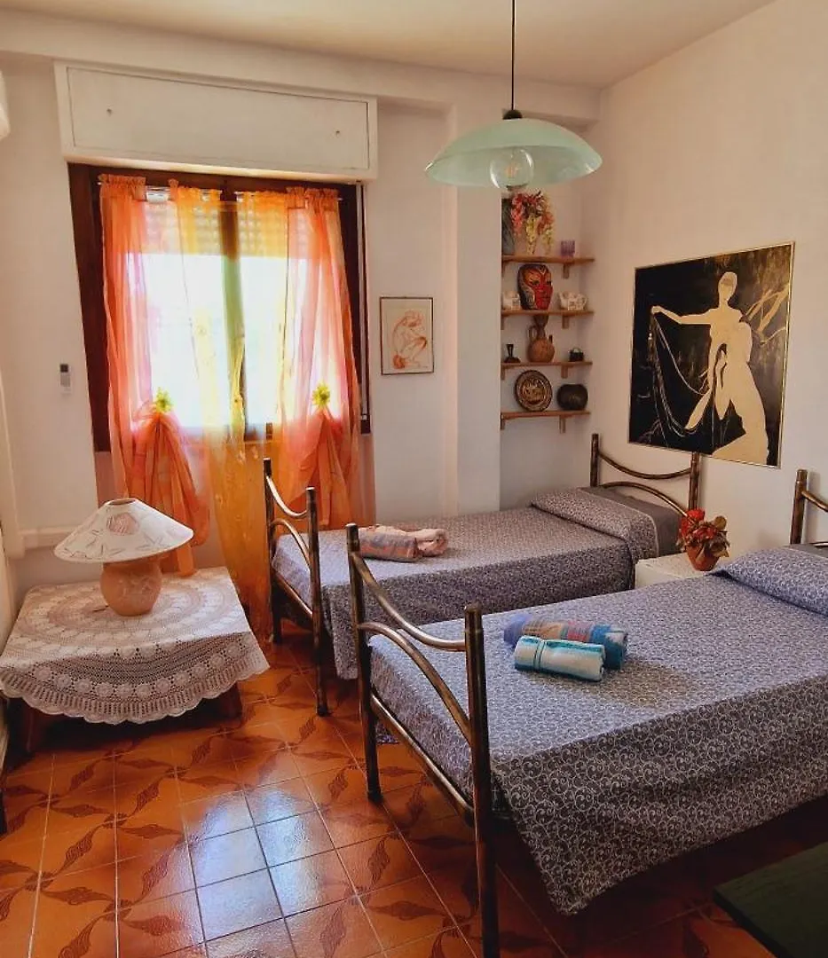 La Palma Rooms Cagliari 0*,